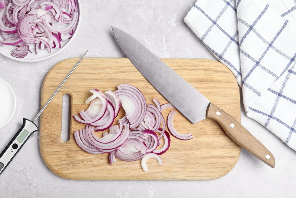 knives on chopping board